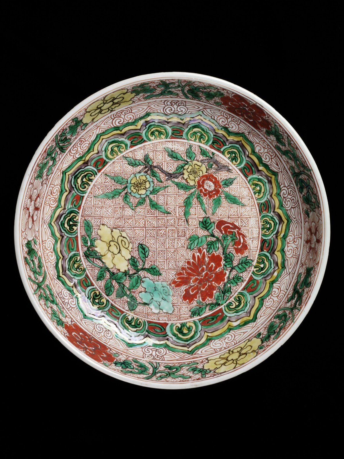 Wucai Peony Pattern Porcelain Plate