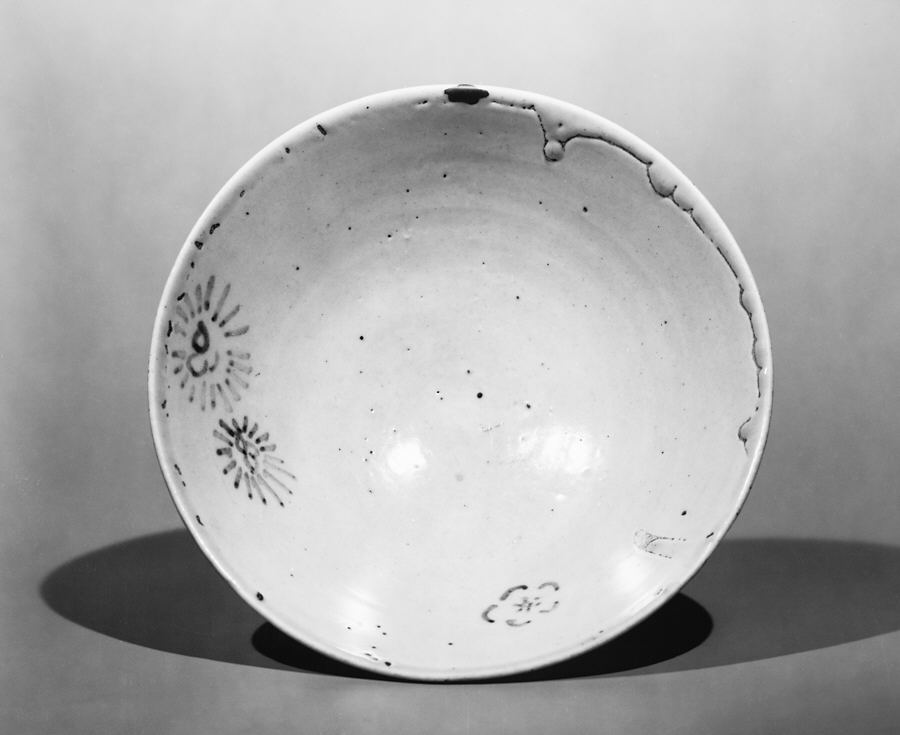 Black and White Photo of Antique Porcelain Bowl