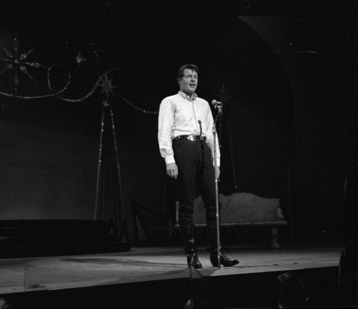 Male Singer Performing On Stage