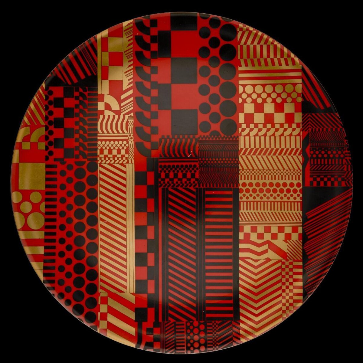 Geometric Patterned Decorative Plate