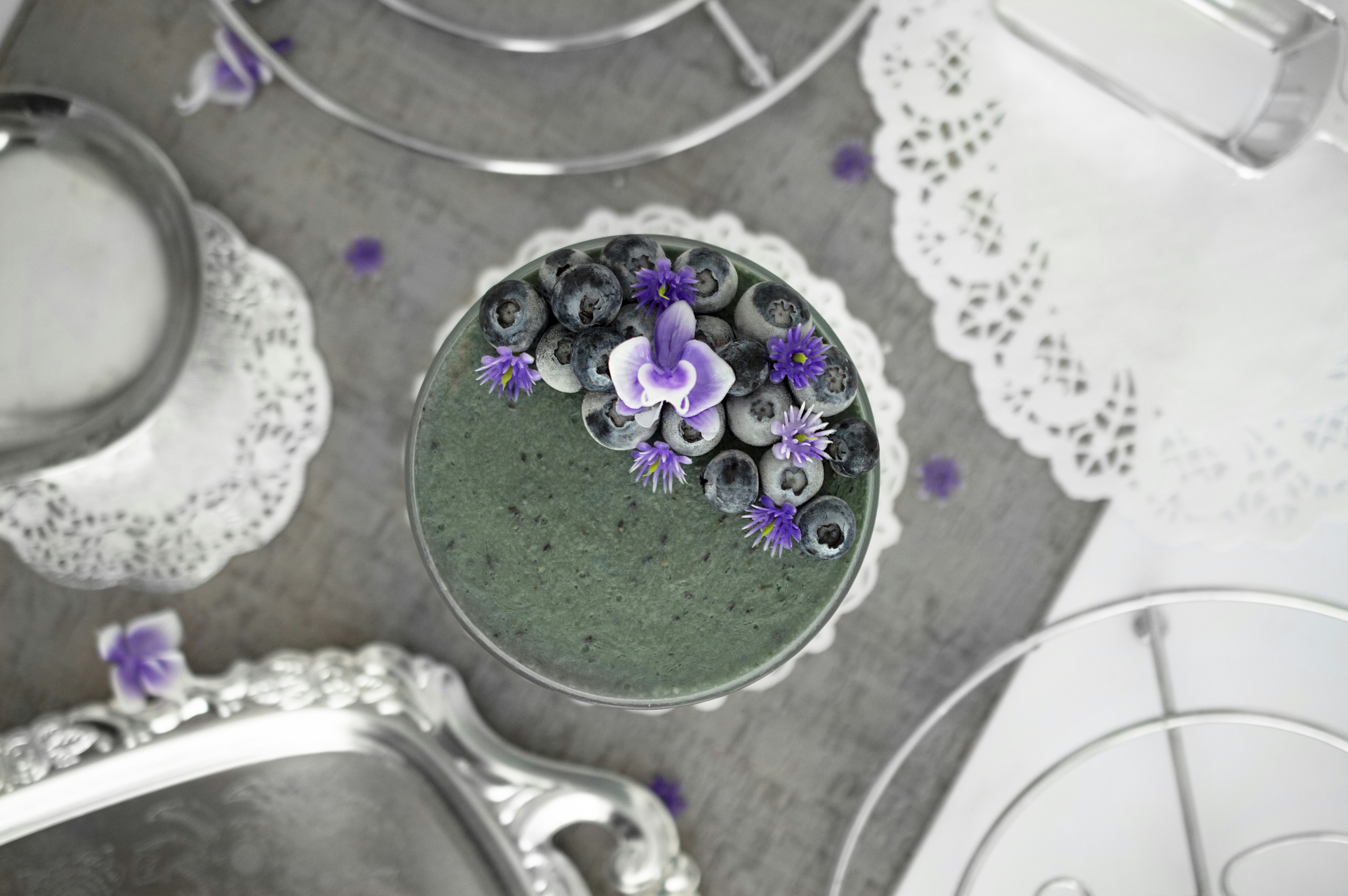 Blueberry Garnished Green Smoothie