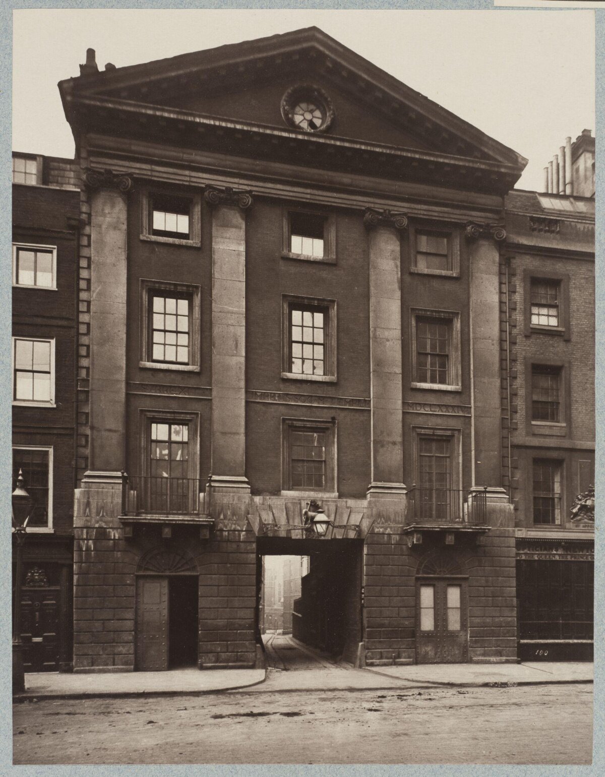 Vintage Neoclassical Urban Building Facade — Architecture