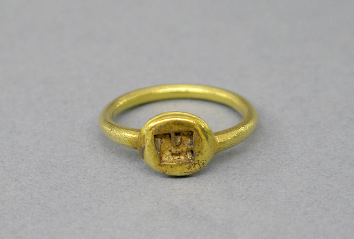 Ancient Gold Signet Ring