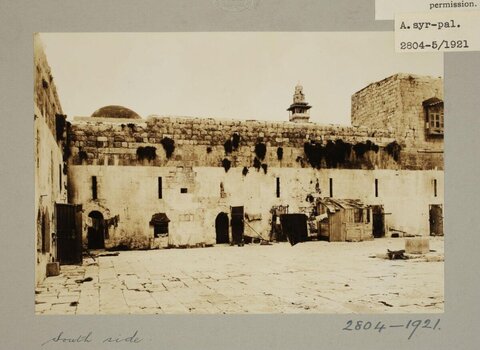 1921 South Side Old Stone Courtyard