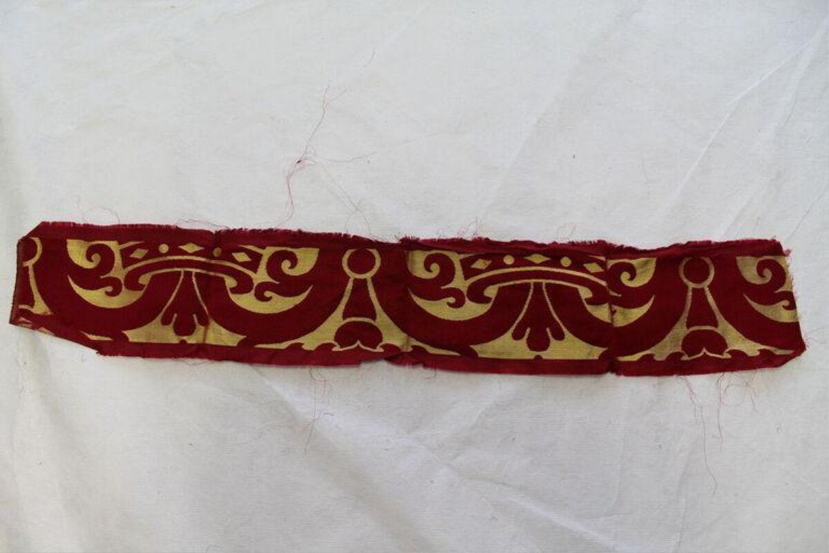 Red Gold Patterned Fabric Strip