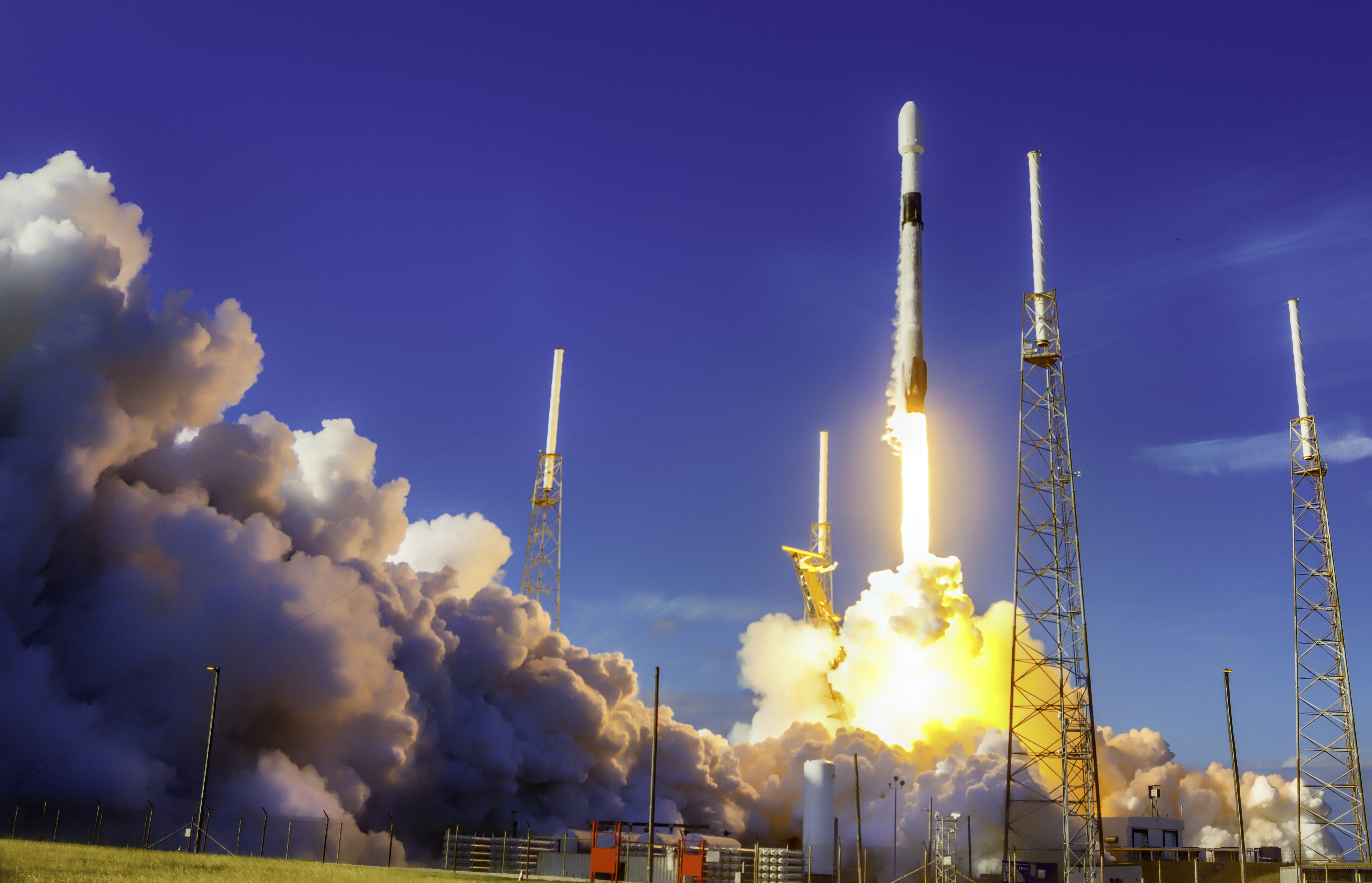 Carrier Rocket Liftoff — Technology