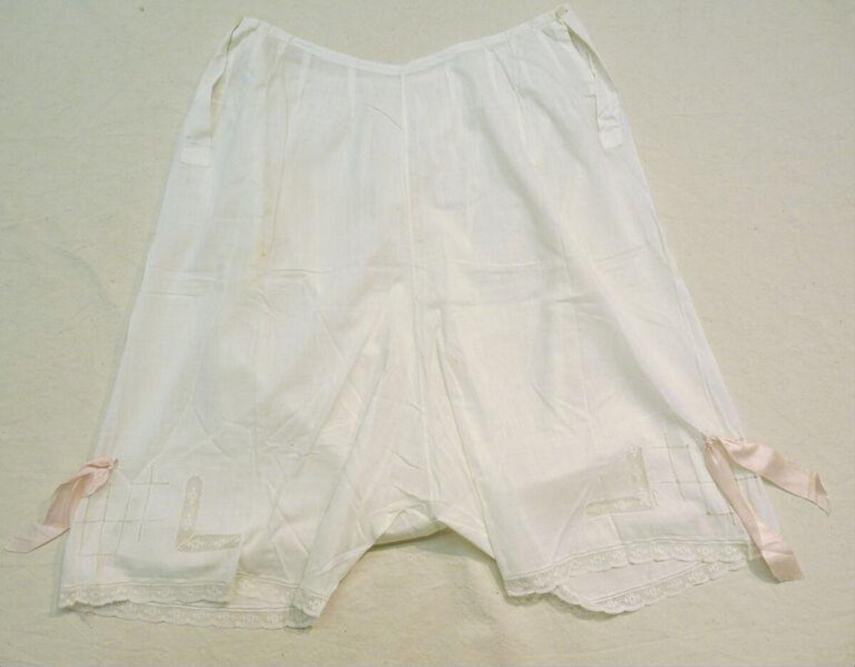 Vintage White Lace Bloomers