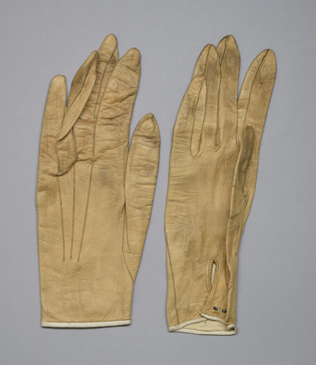 Pair of Vintage Leather Gloves