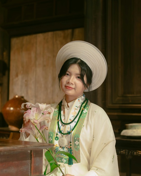 Image 1459958 — Beauty