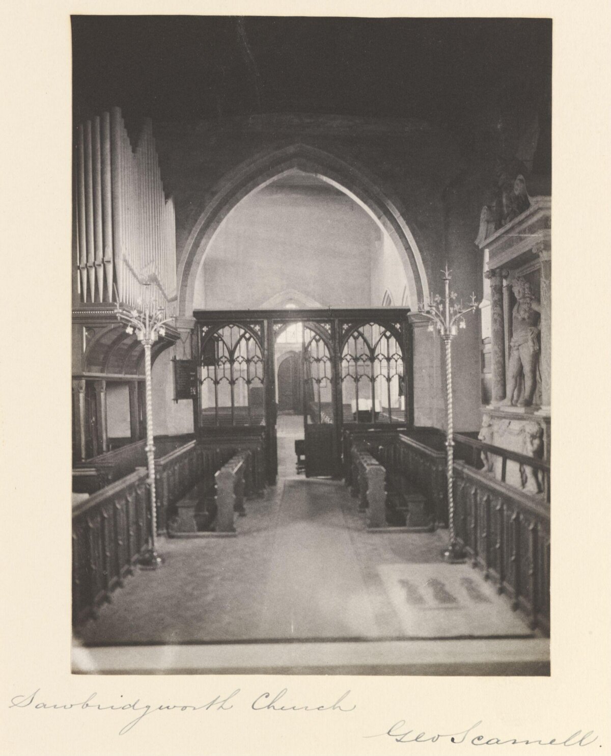Sawbridgworth Church Interior — Architecture Encyclopedia