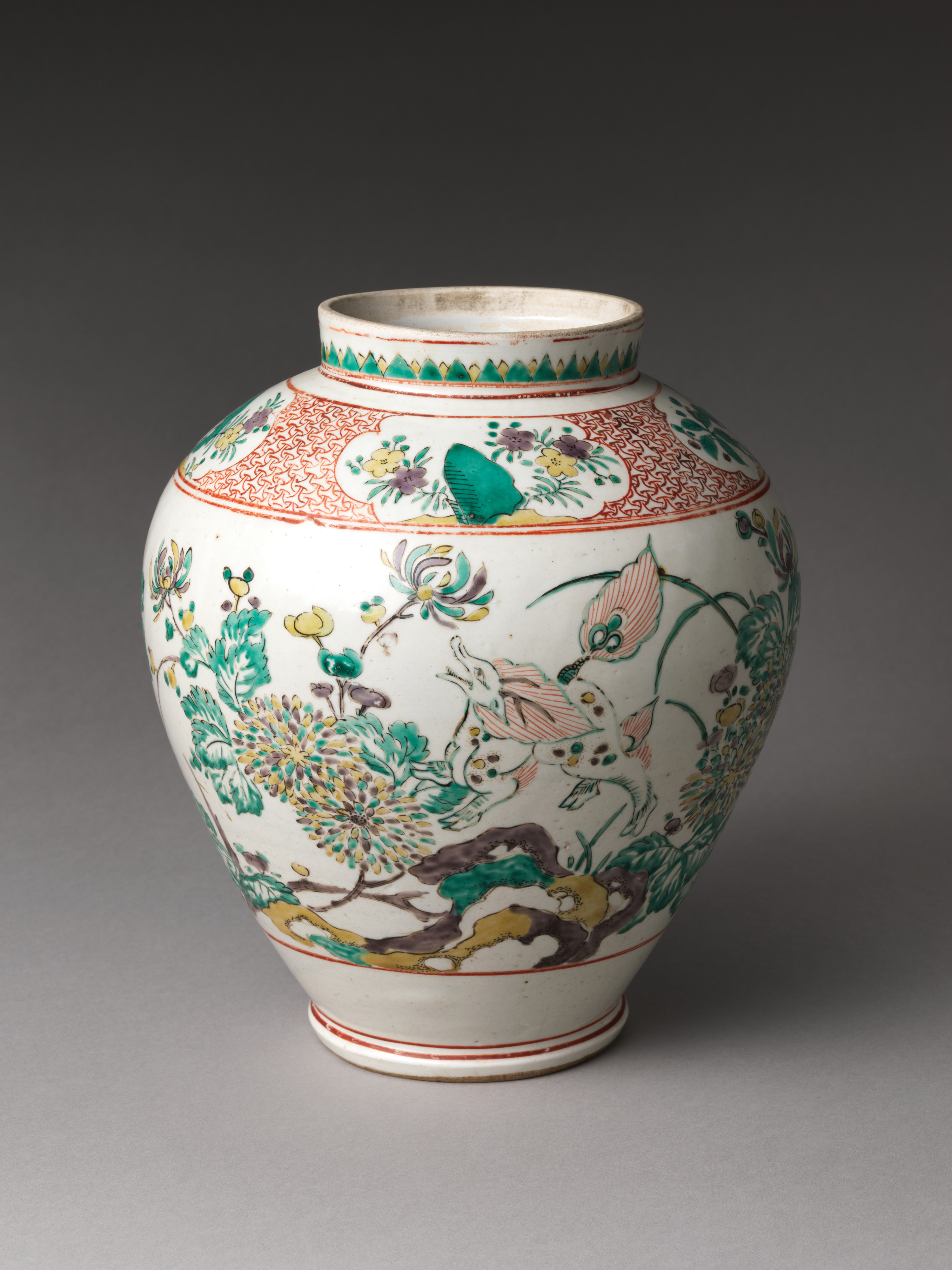 Chinese Antique Wucai Porcelain Jar