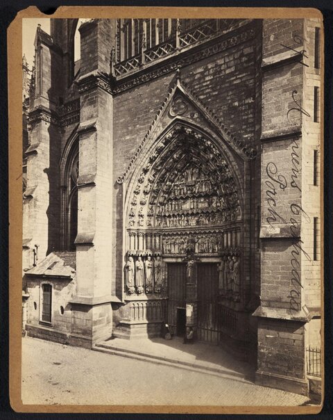 Tours Cathedral Entrance