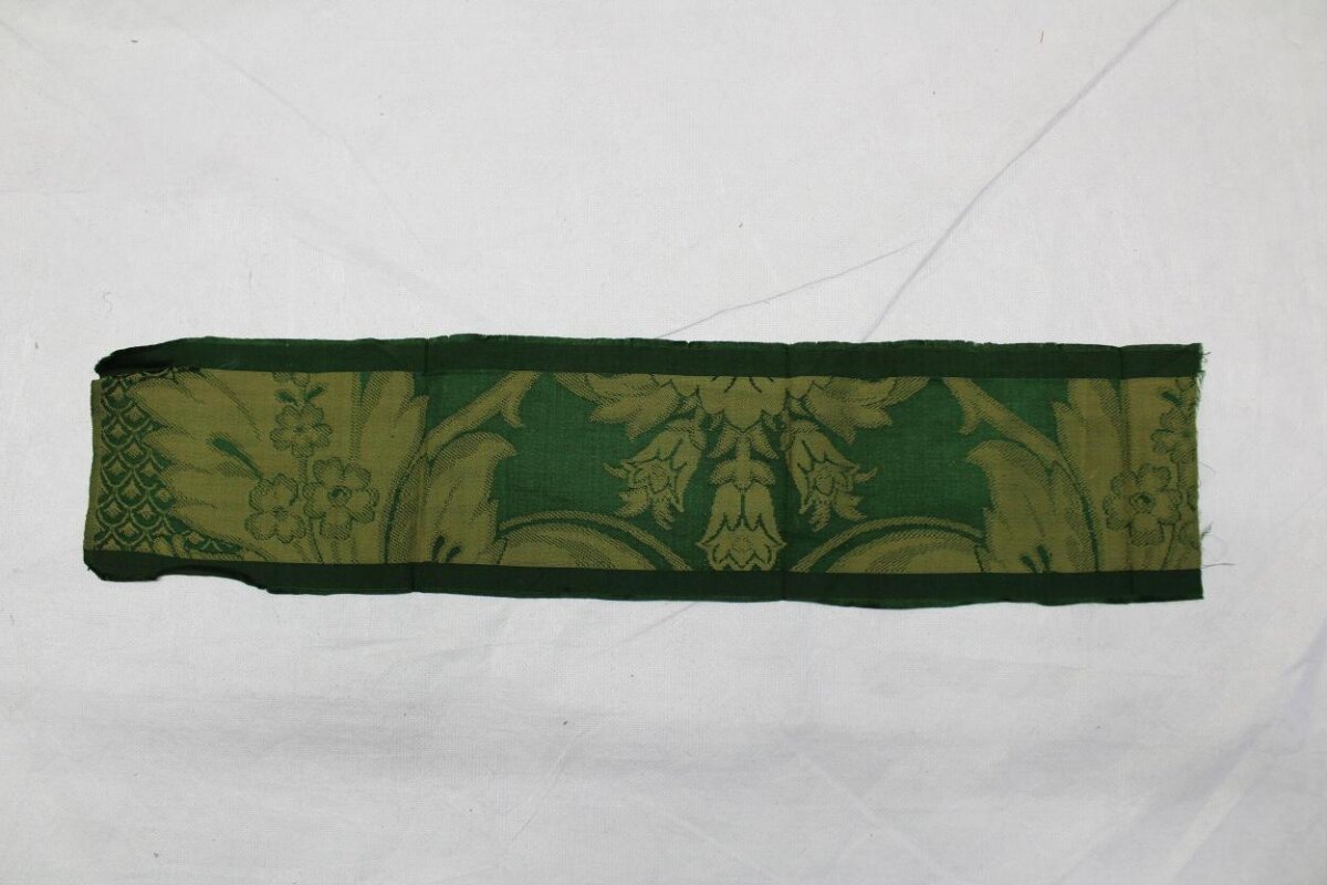 Vintage Green Floral Fabric Strip