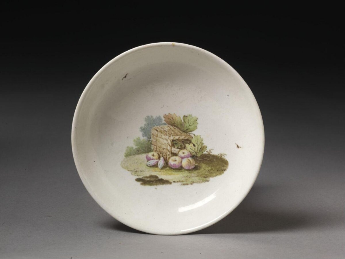 Fruit Pattern Painted Porcelain Dish