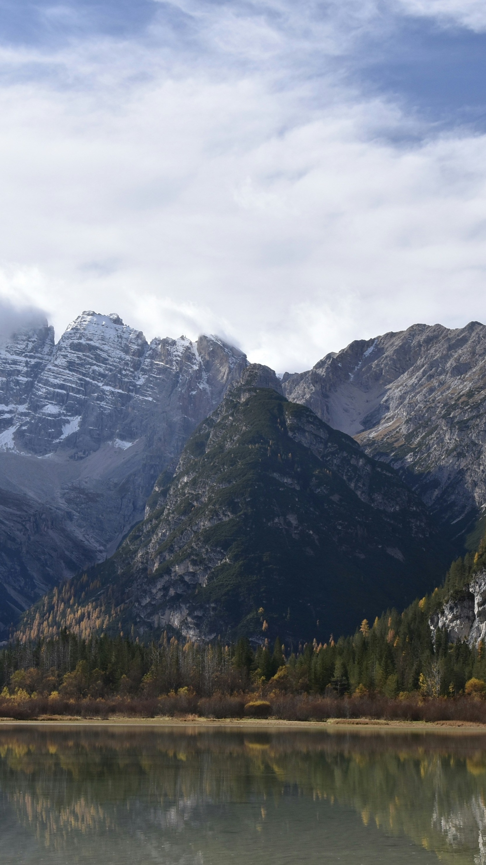 Autumn Alpine Mountain Lake Landscape