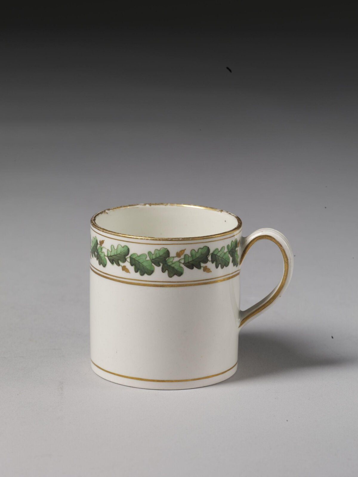 Porcelain Mug with Oak Leaf Decoration
