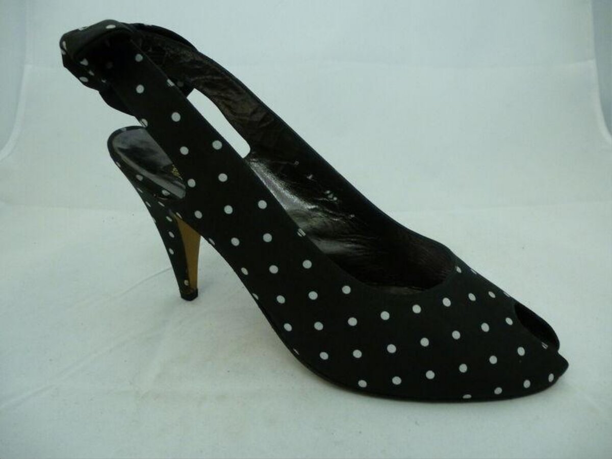 Black Polka Dot Peep-toe High Heel