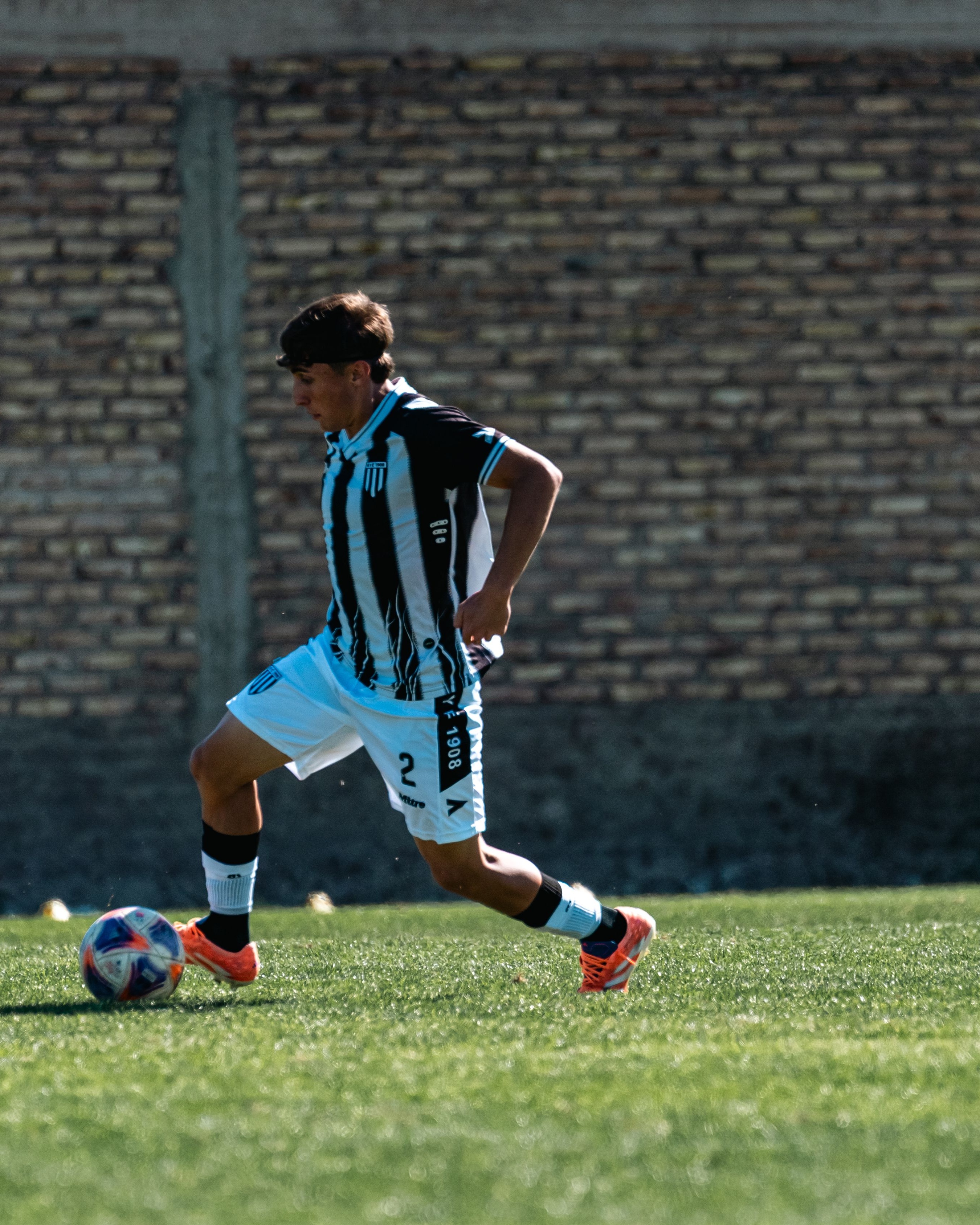 Image 1623684 — Sports