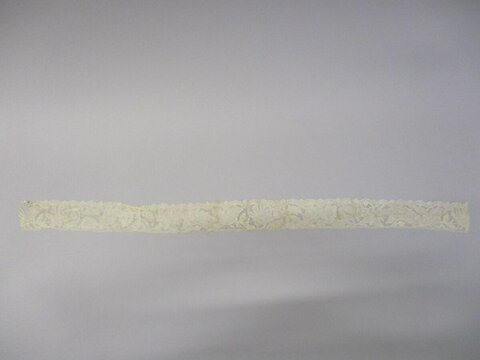 Vintage Cream Lace Trim