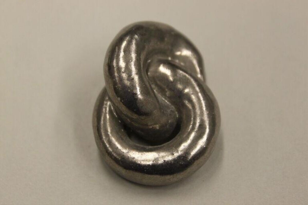 Knot Shaped Metal Object