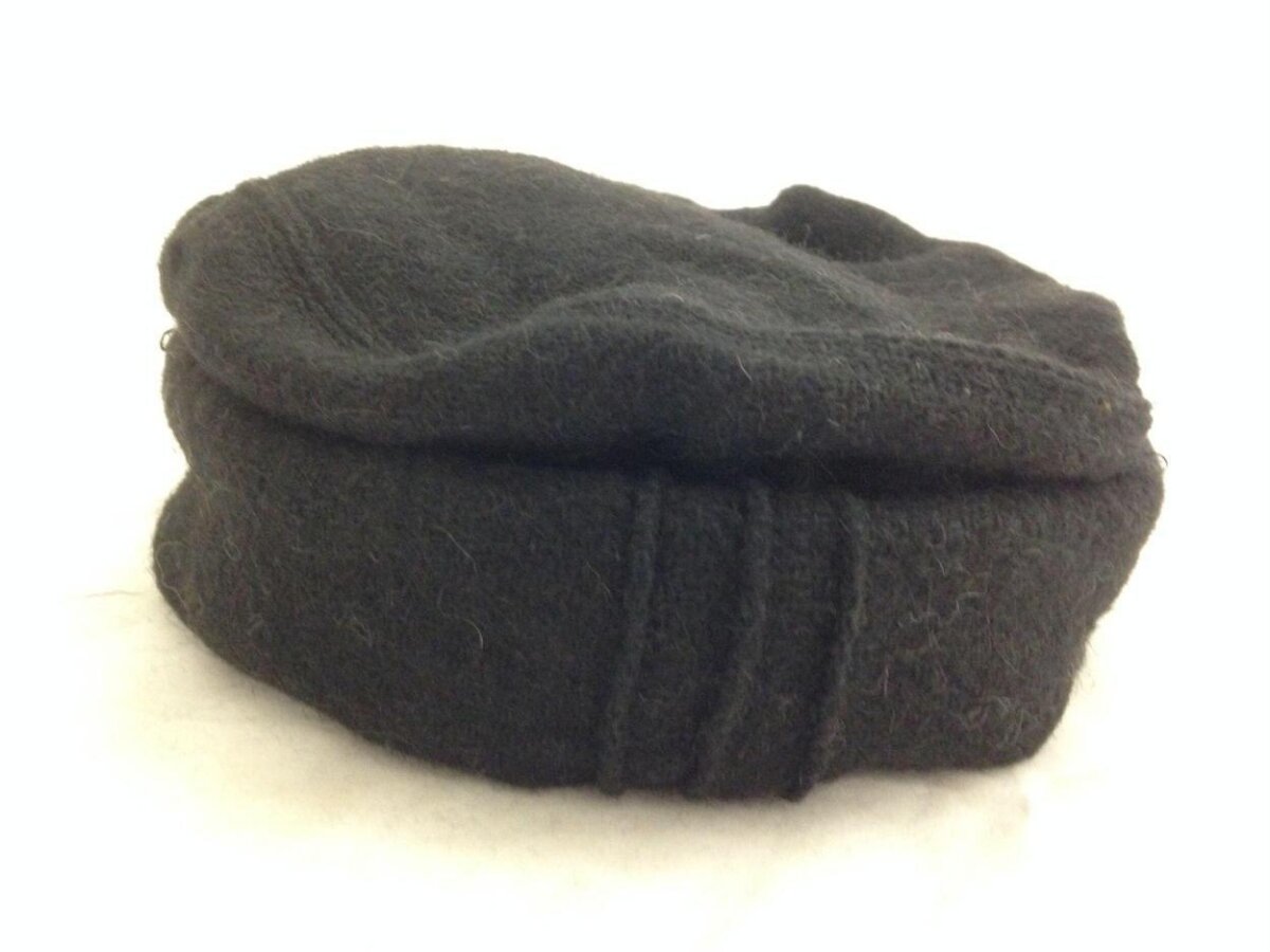 Black Wool Beret
