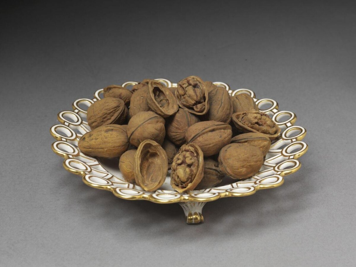 Walnuts on Gilded Porcelain Dish — Fruit Encyclopedia