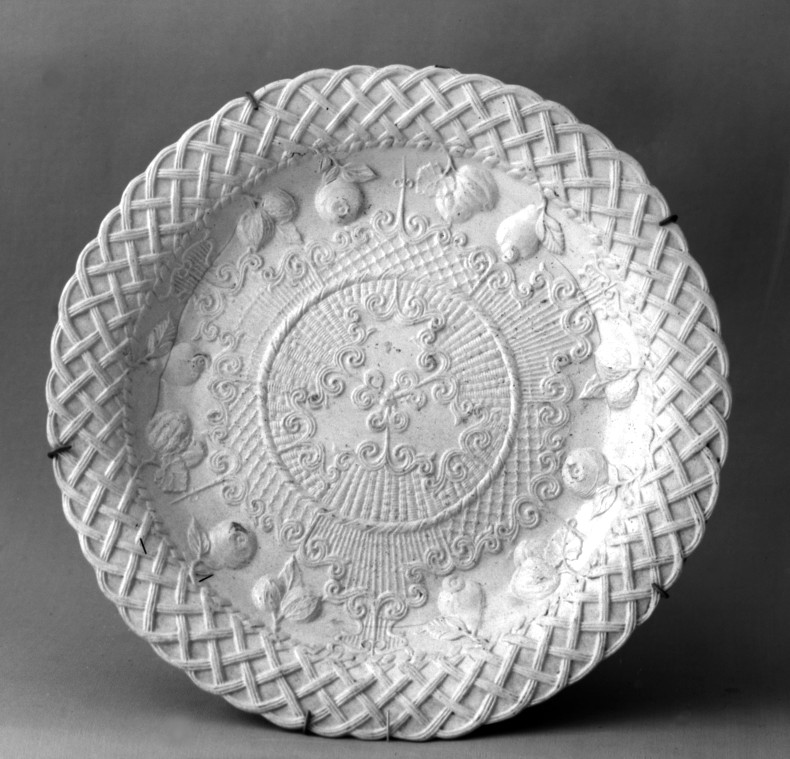 Embossed Decorative Ceramic Plate