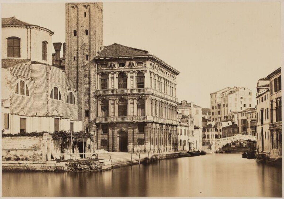 Venice Canal Historic Waterfront View