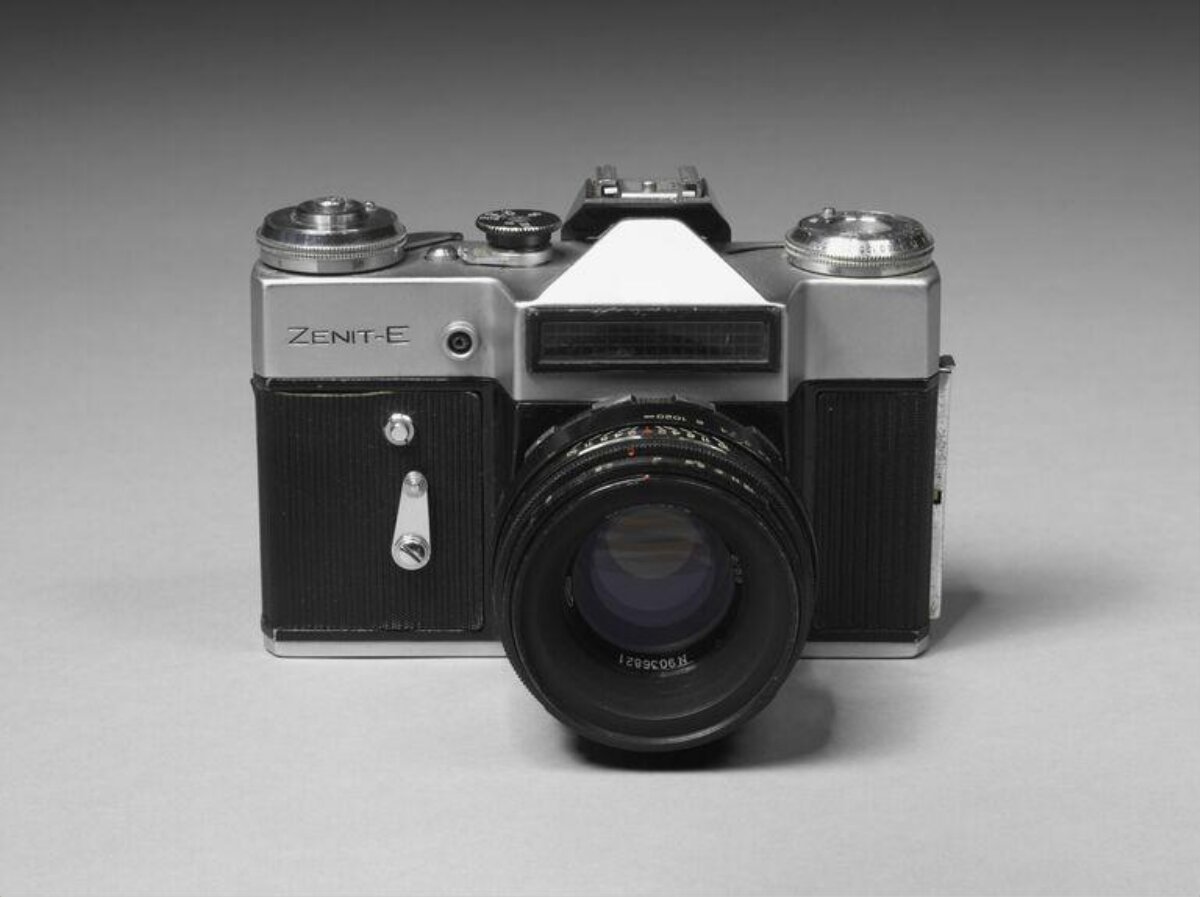 Vintage Zenit-E Film Camera