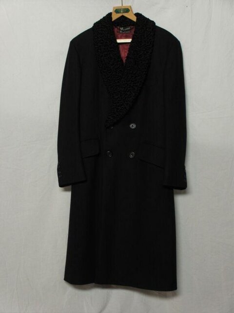 Black Long Overcoat with Fur Collar