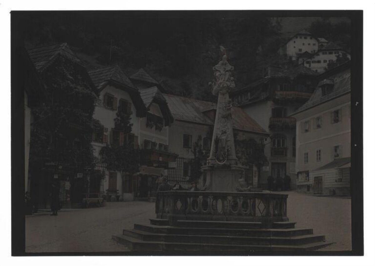 Vintage European Town Square Fountain