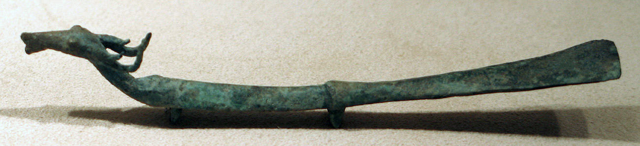 Ancient Bronze Dragon-headed Knife