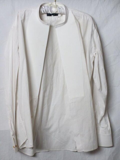 White Unbuttoned Long Sleeve Stand Collar Shirt