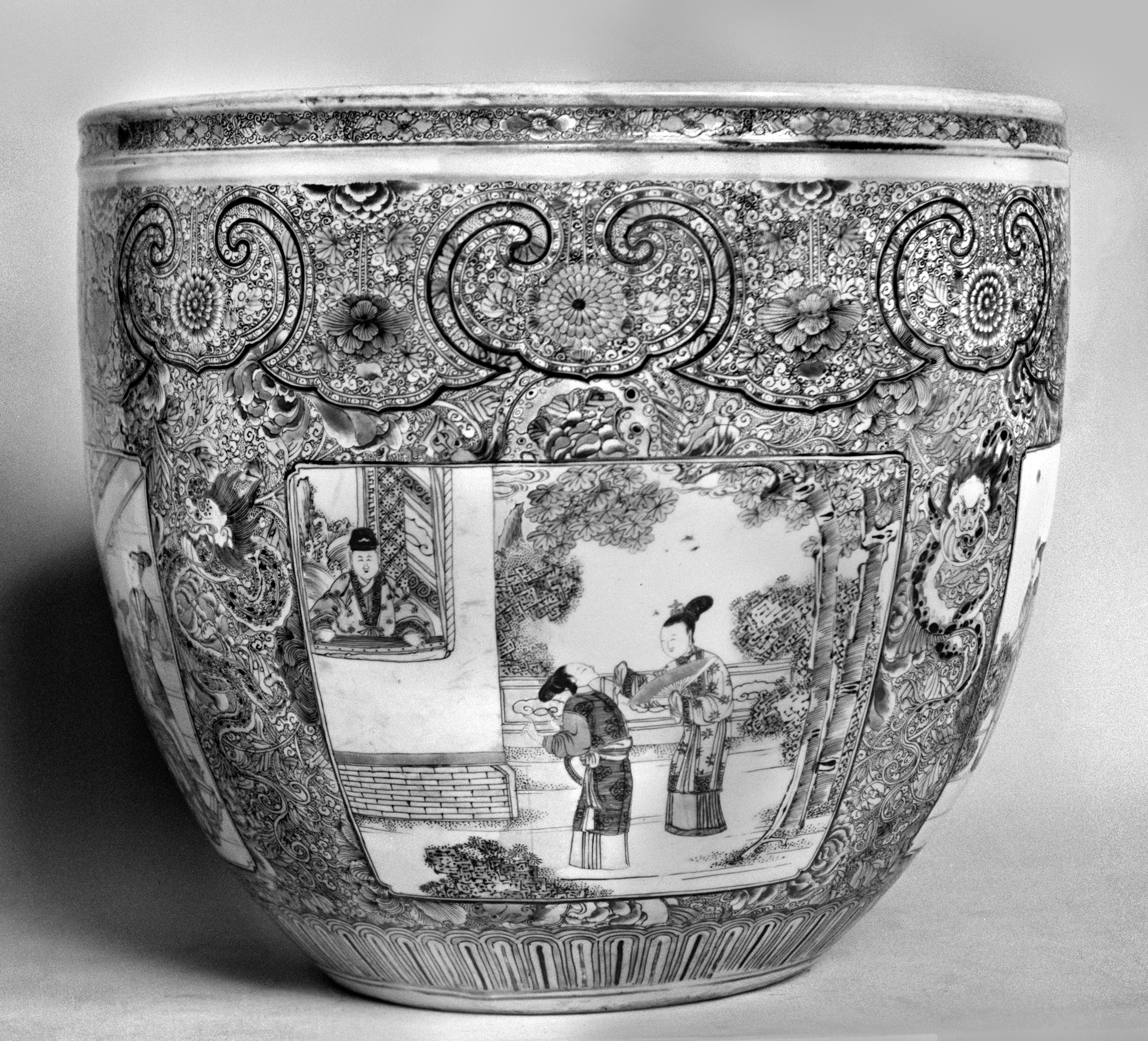 Ancient Chinese Porcelain Jar