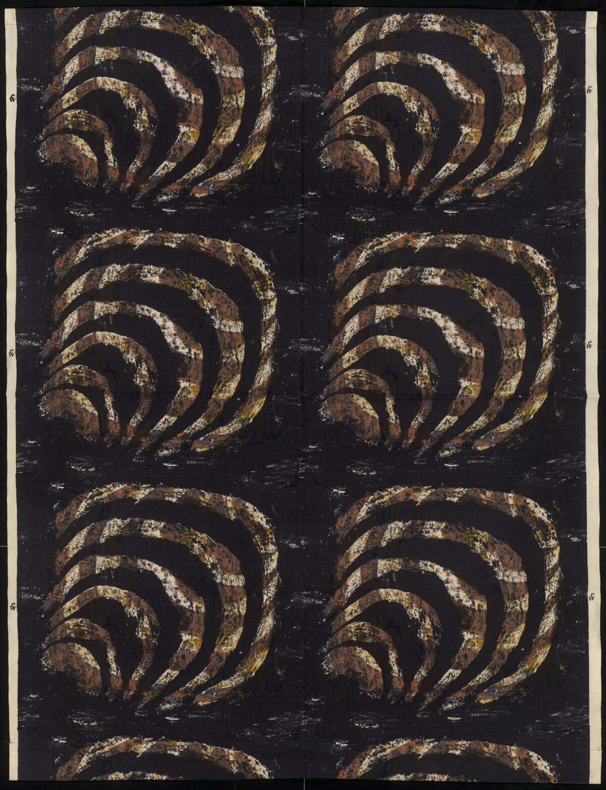 Repeated Curved Stripe Textile Pattern