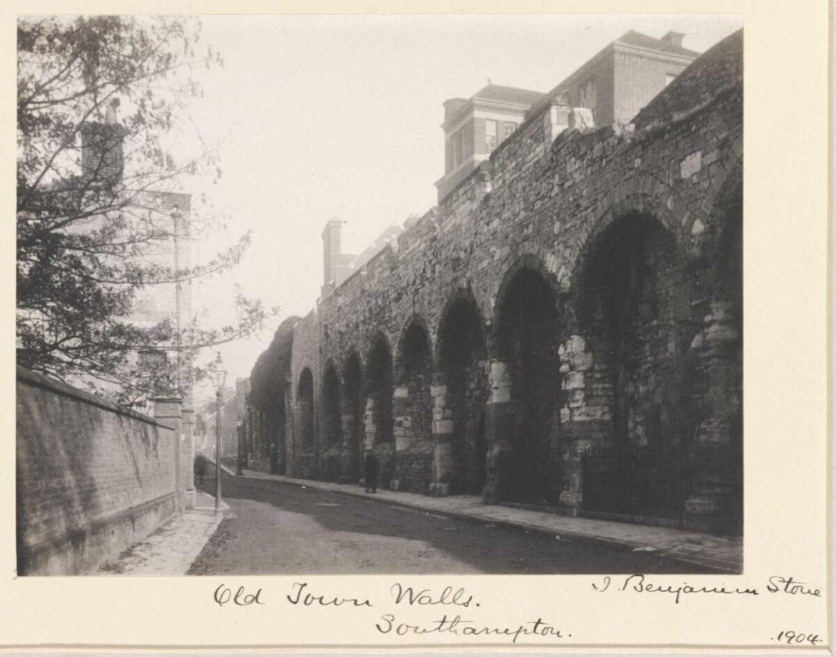 1904 Old Town Walls, Southampton