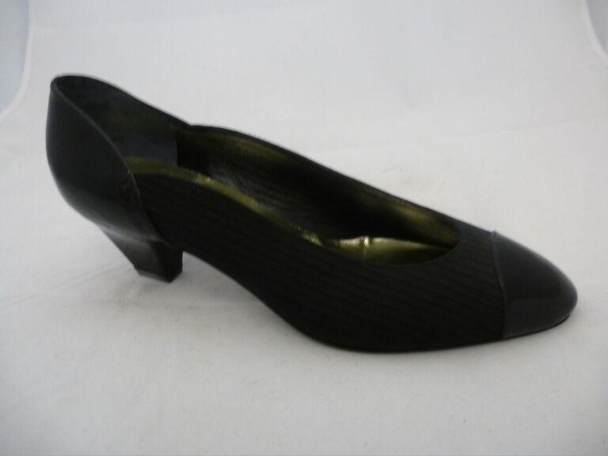 Black Block Heel Pump