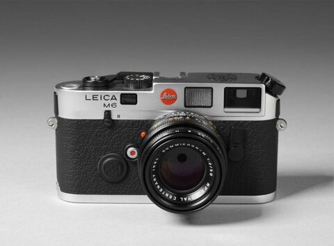 Leica M6 Rangefinder Camera