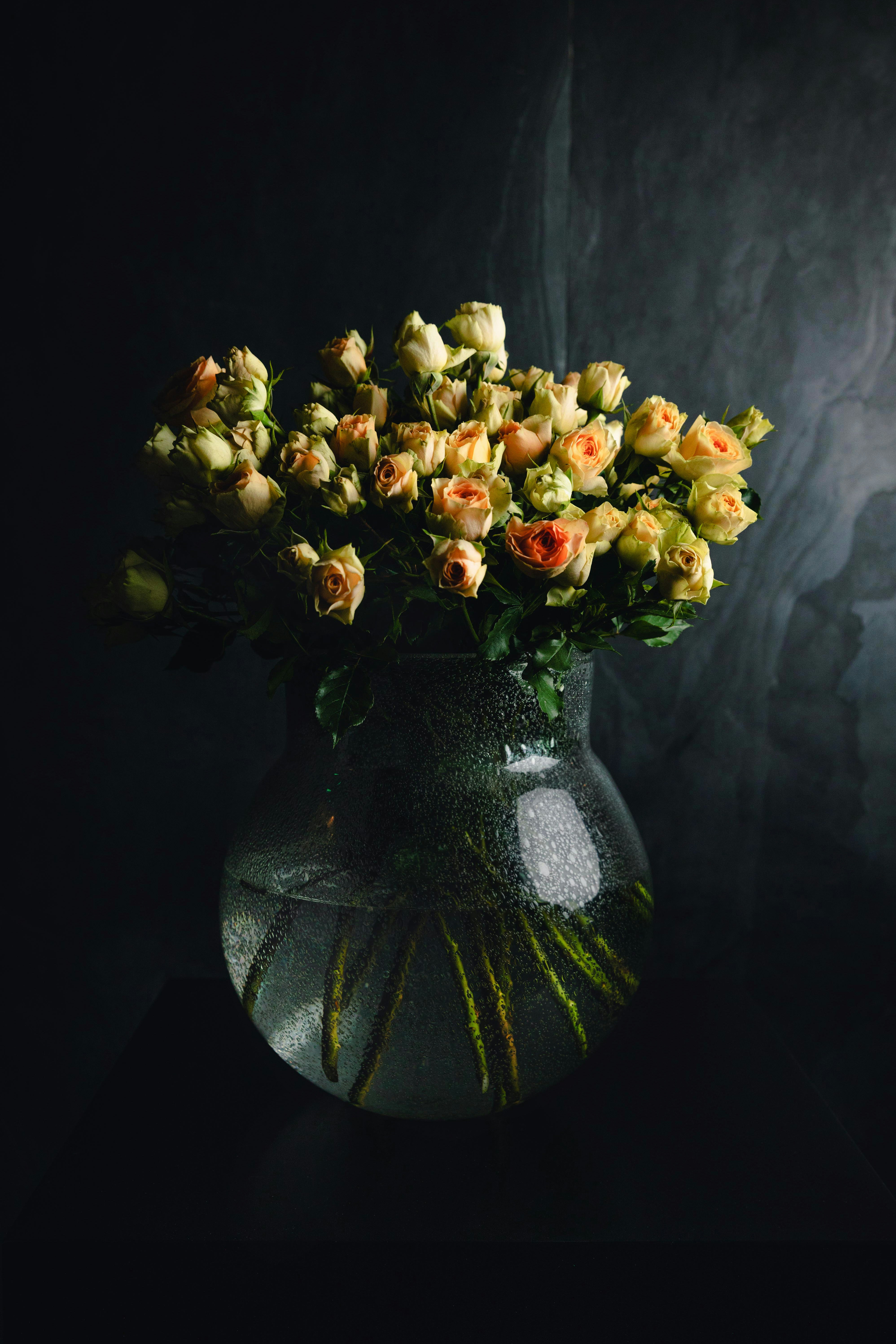 Yellow Rose Bouquet in Glass Vase
