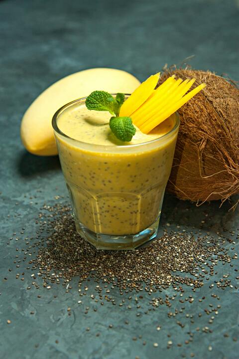 Mango Coconut Chia Smoothie