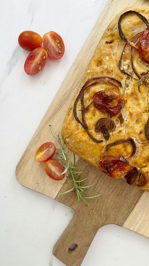 Roasted Tomato Focaccia Bread