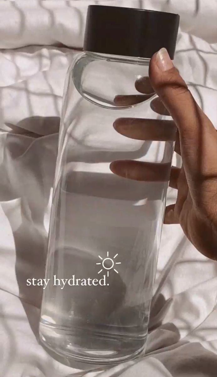 Clear Glass Water Bottle With Hydration Reminder