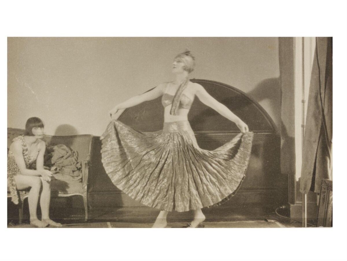 Vintage Female Dancer in Dance Pose