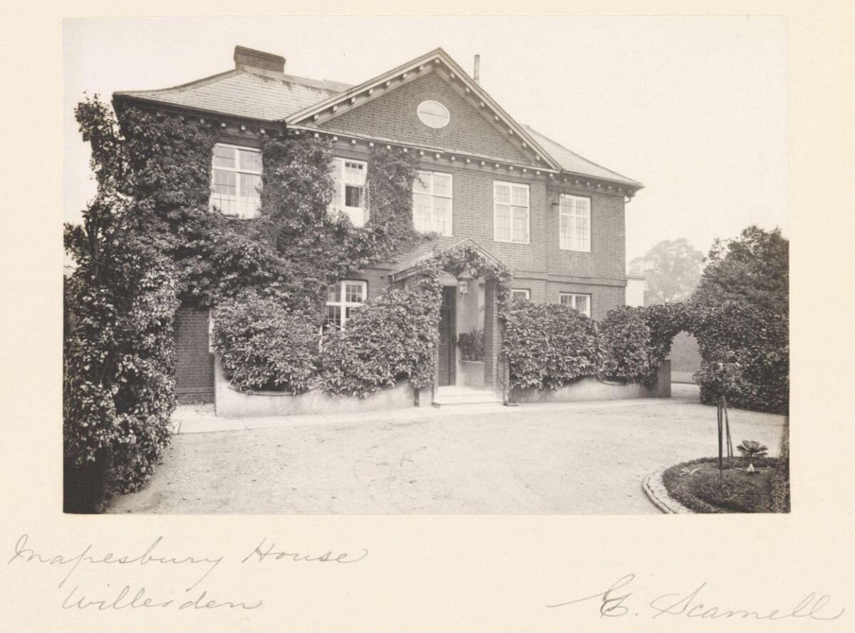 Grapesbury House in Willesden
