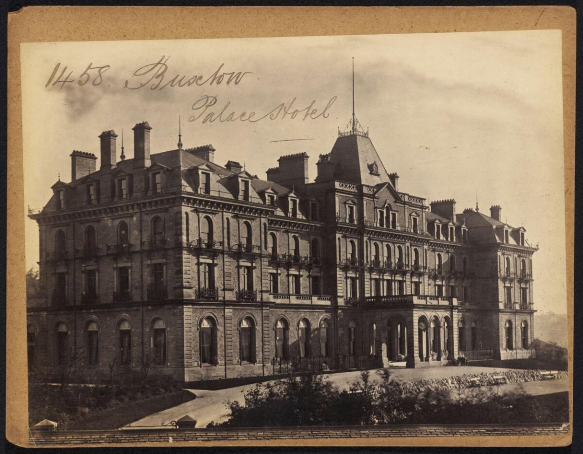 Vintage Photo of Buschow Palace Hotel