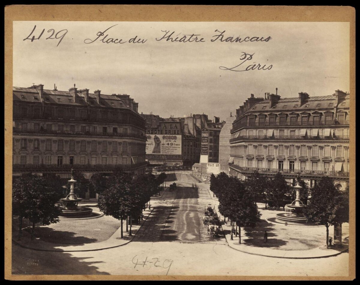 Vintage View of Place du Théâtre Français Paris