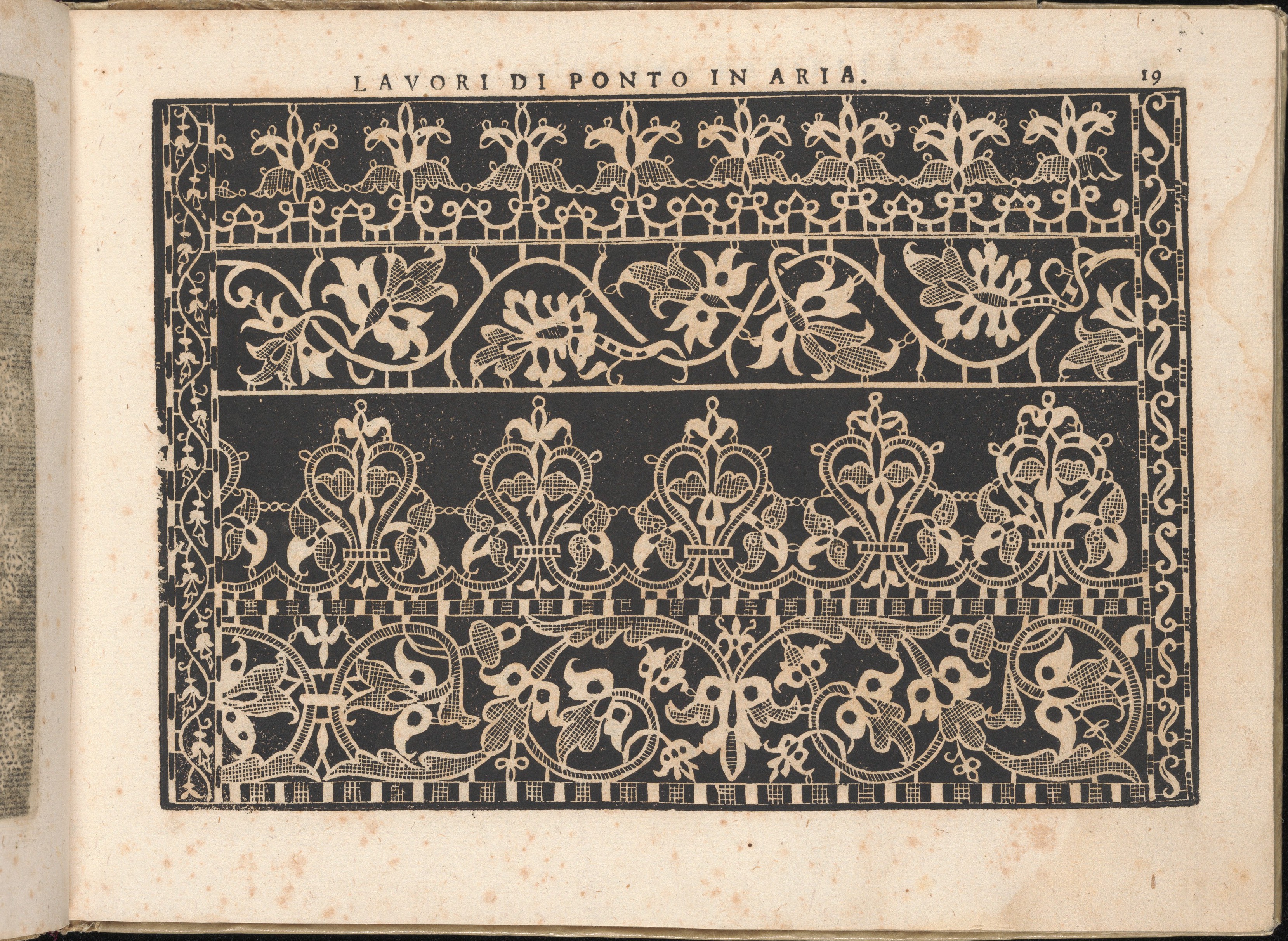 Vintage Lace Pattern Print