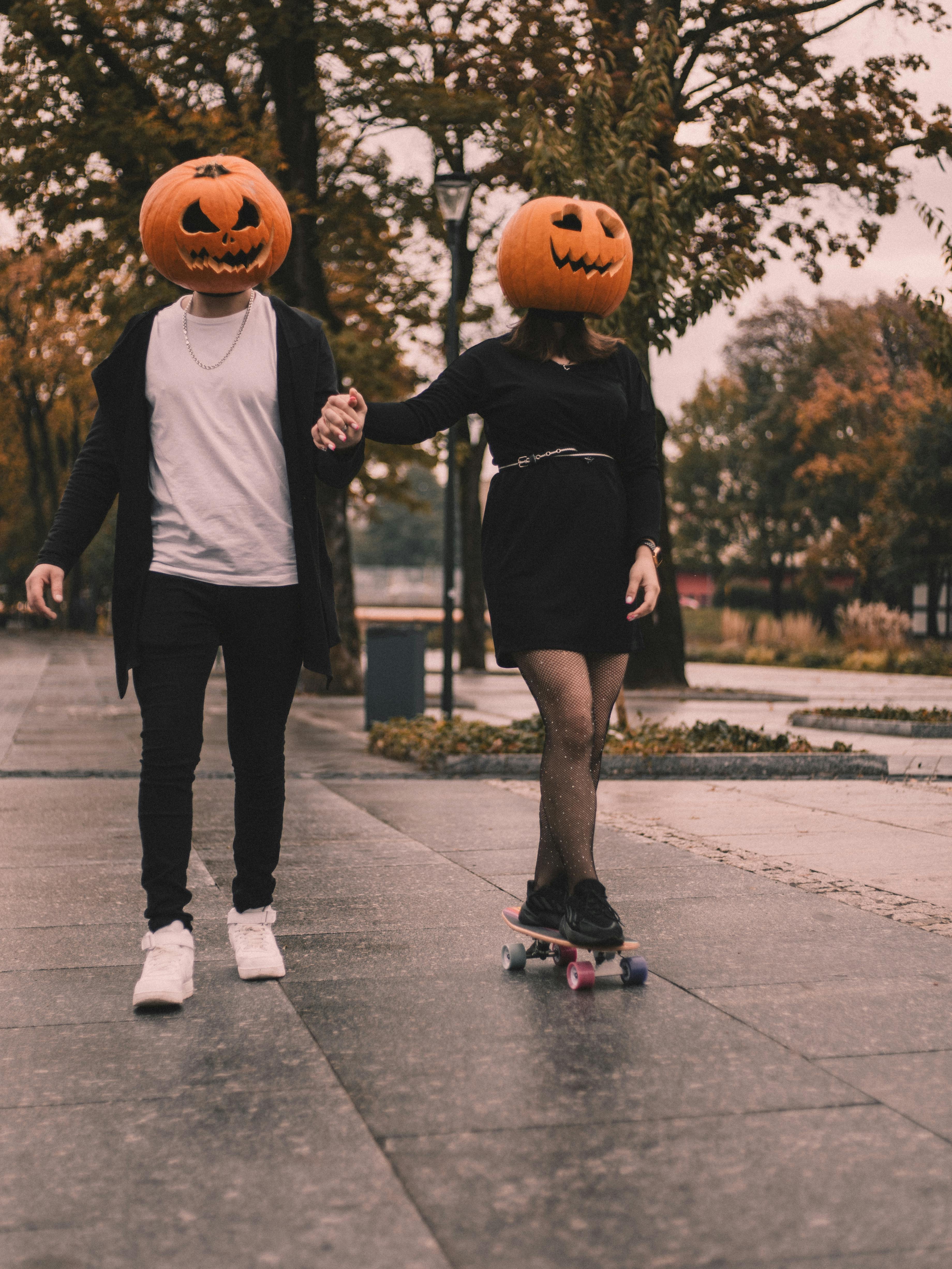 Pumpkin Head Couple Autumn Date