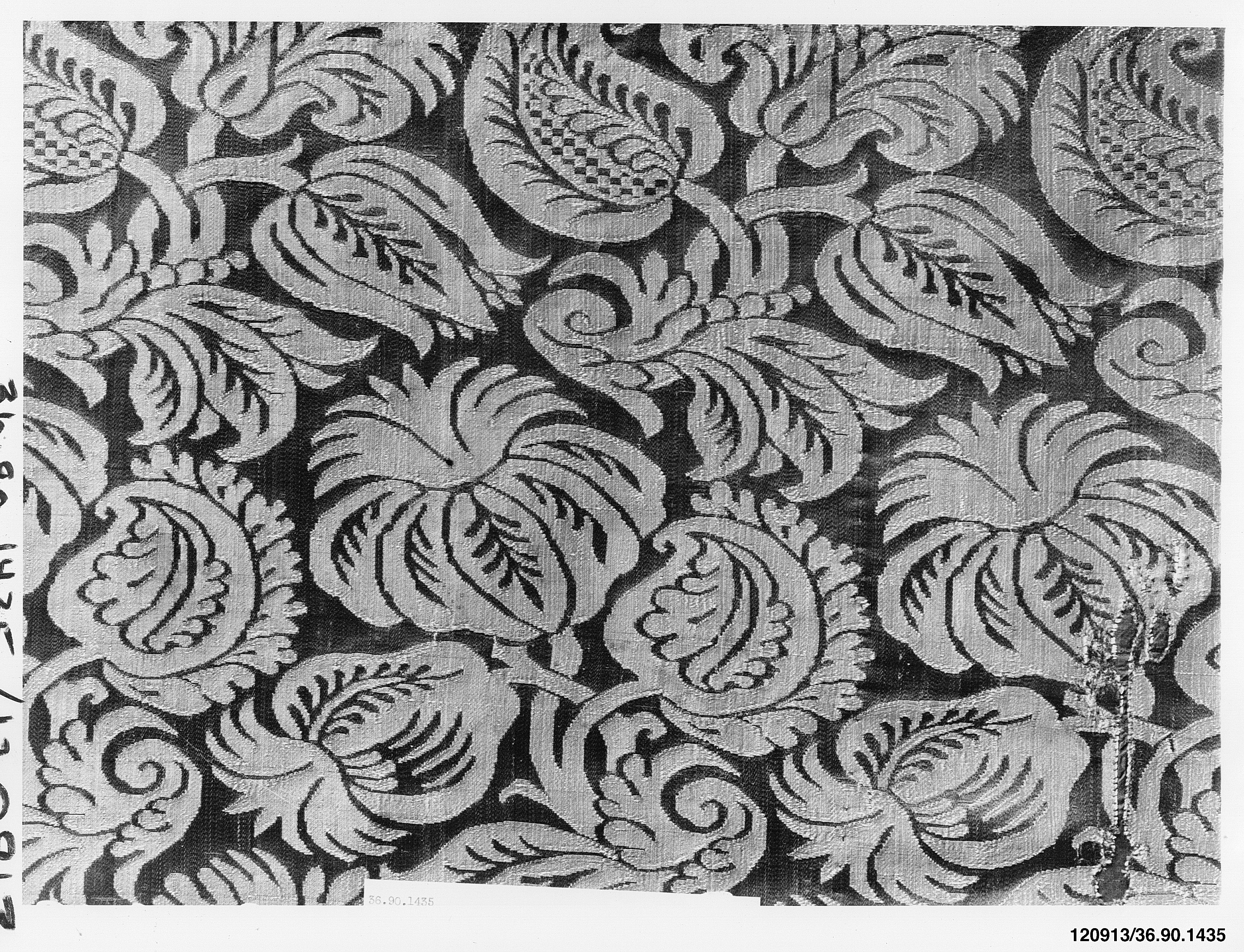 Vintage Leaf Pattern Woven Fabric