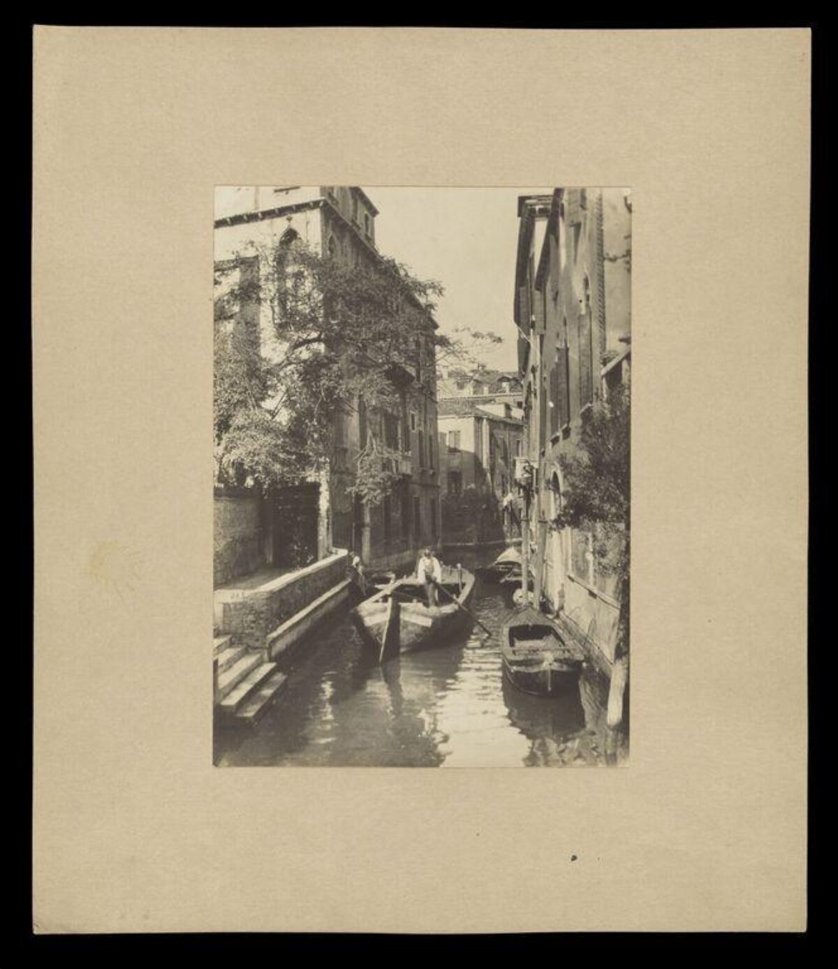 Vintage Venice Canal View — Attraction Encyclopedia